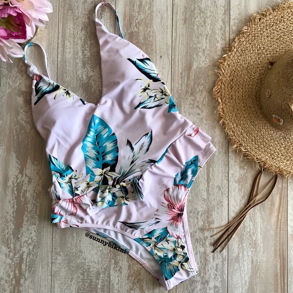 NWT Frills Trim Printed one piece swimsuit 🧚🏻♂️ - Picture 2 of 5
